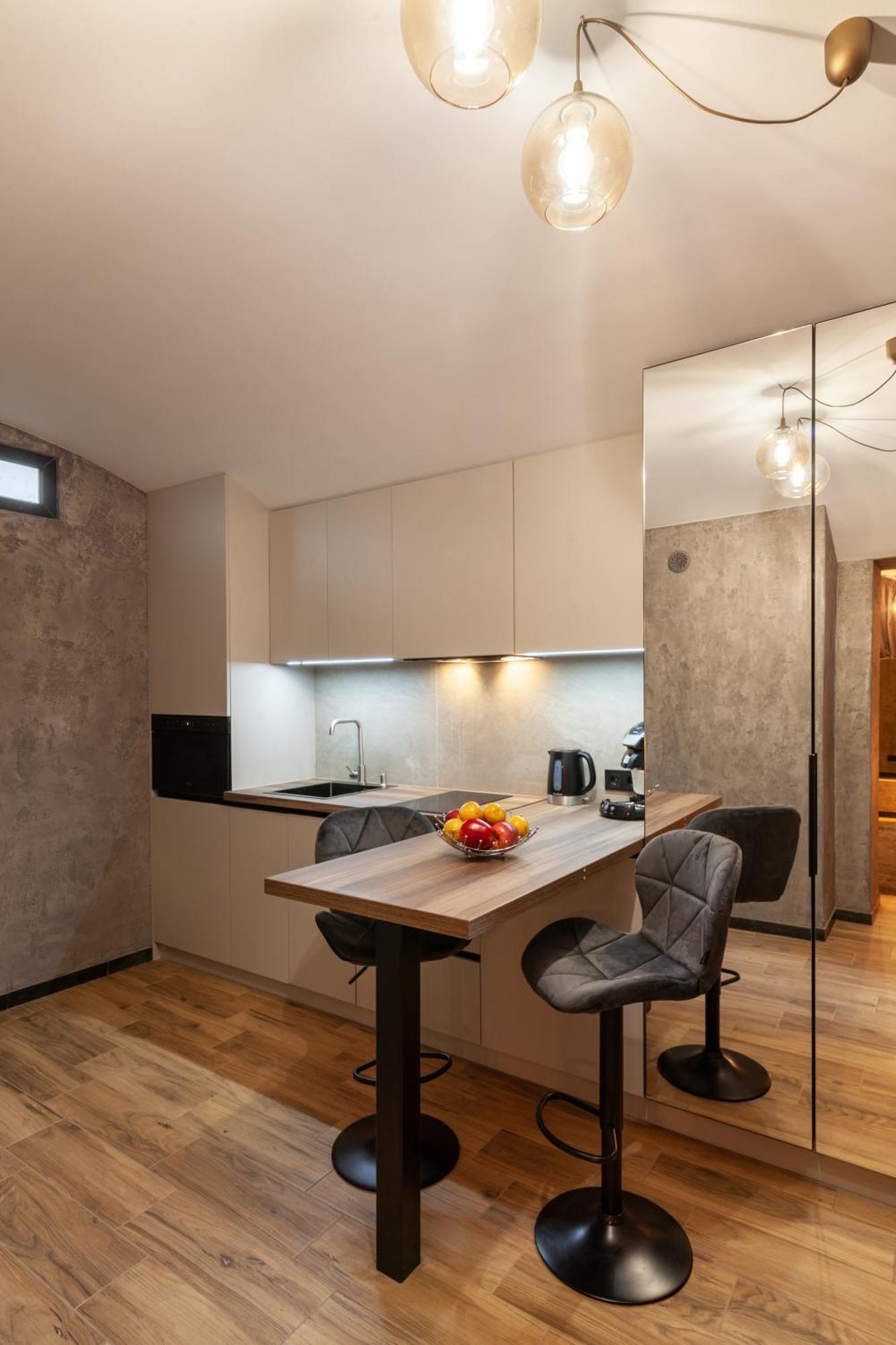 Royal Hot Jucuzzi Apartment 리비프 외부 사진